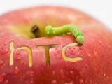 Apple attacca HTC