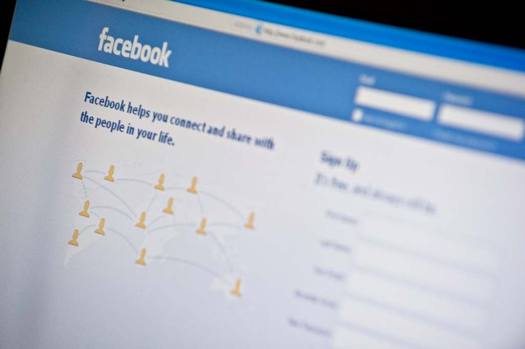 Facebook si piega alla privacy. Vittoria in Irlanda