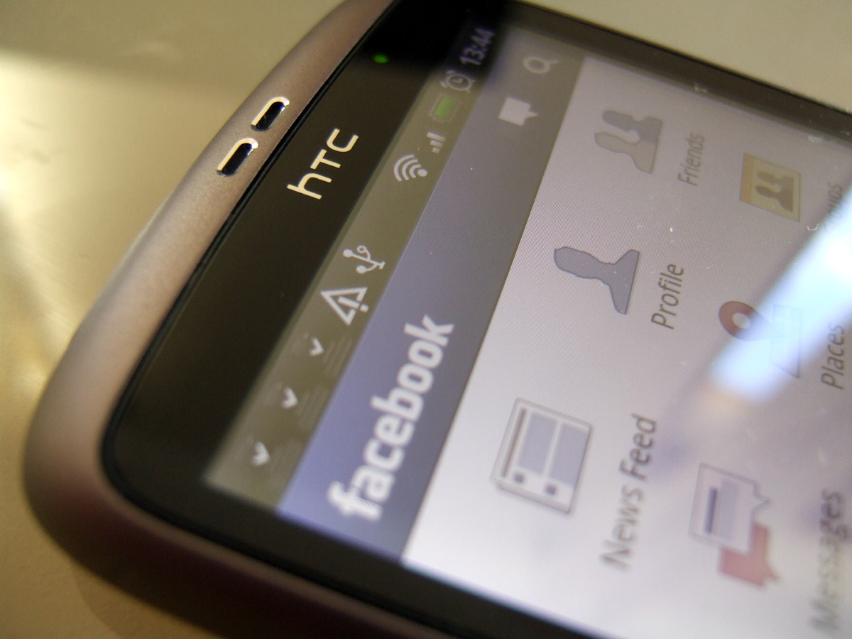 htc facebook phone