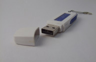 Come rimuovere la protezione scrittura da una chiavetta USB