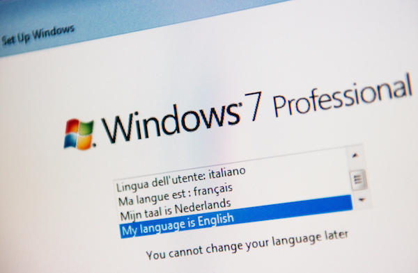 Foto che mostra la procedura di scelta della lingua su Windows 7