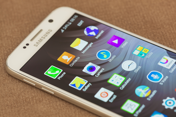Foto che mostra uno smartphone Samsung Android